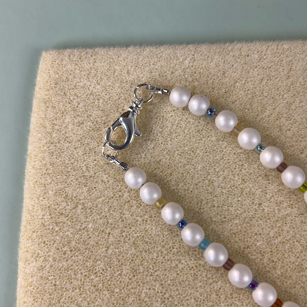 White and Blue Beaded Necklace with Crystal Centerpiece - Picture 3 of 3